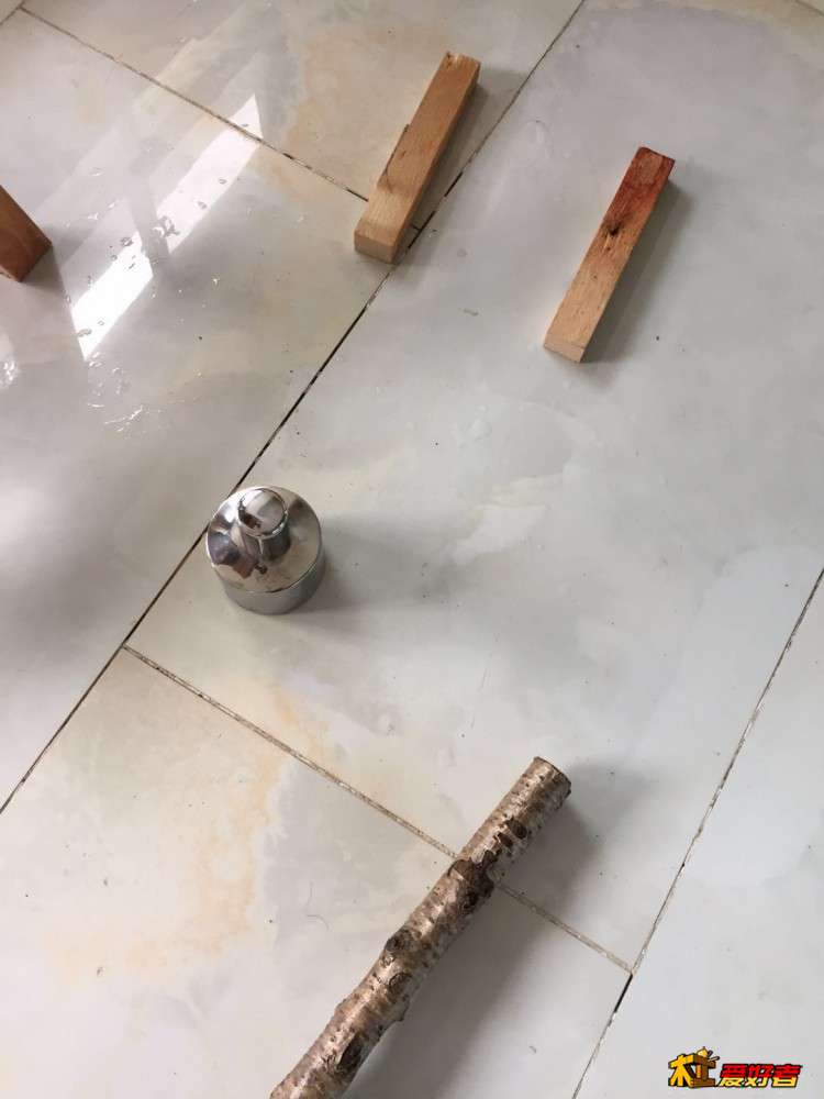 14-酒精灯木块散落一地.jpg