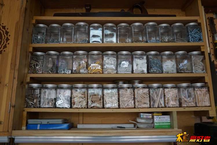 每层前后2排，一共72个罐子