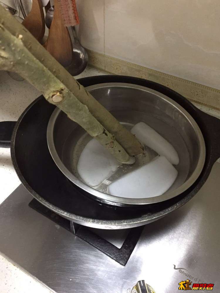 6-3-等不急了，没全化开就开始封蜡了.jpg