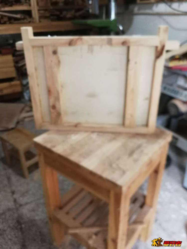 8工作台.jpg