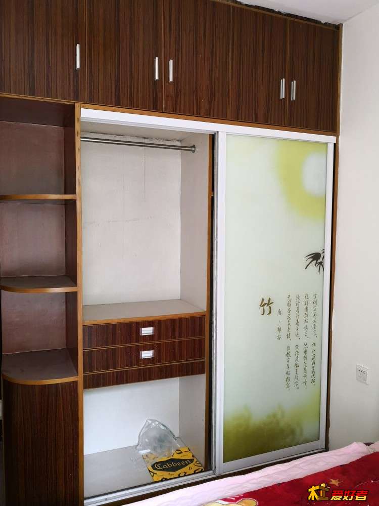 次卧