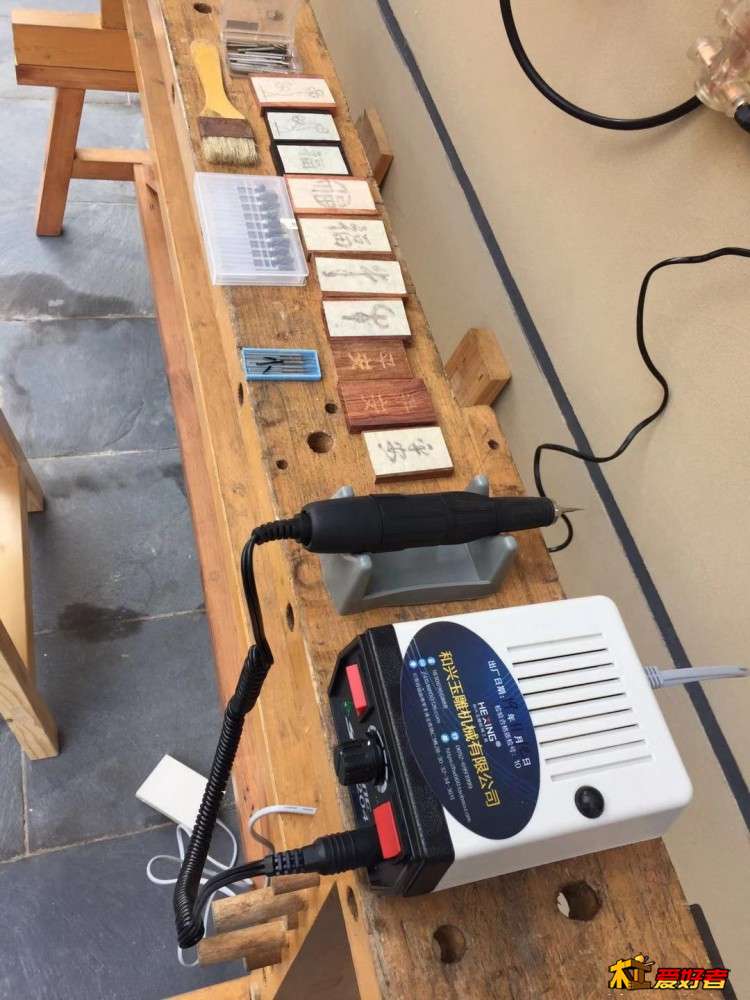 3-9-用牙机雕刻.jpg
