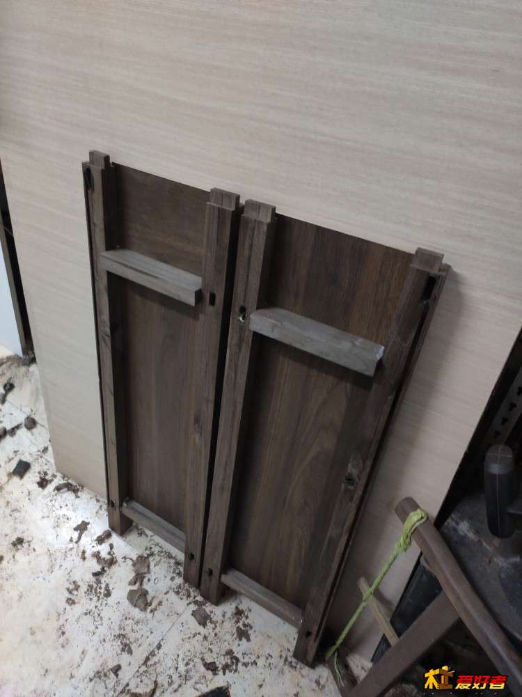 先装侧片