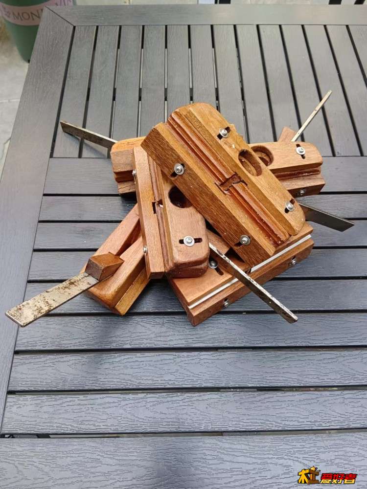 1-2-一堆线刨成品照-1.jpg