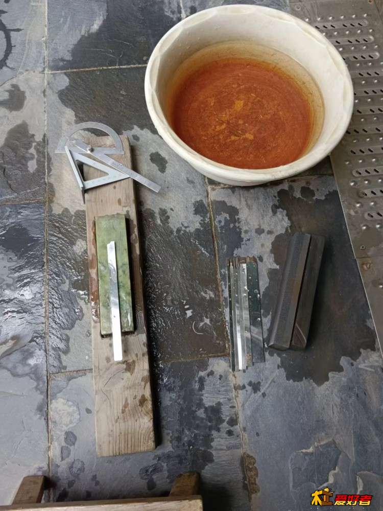 3-6-直刃部分用普通磨石开刃.jpg
