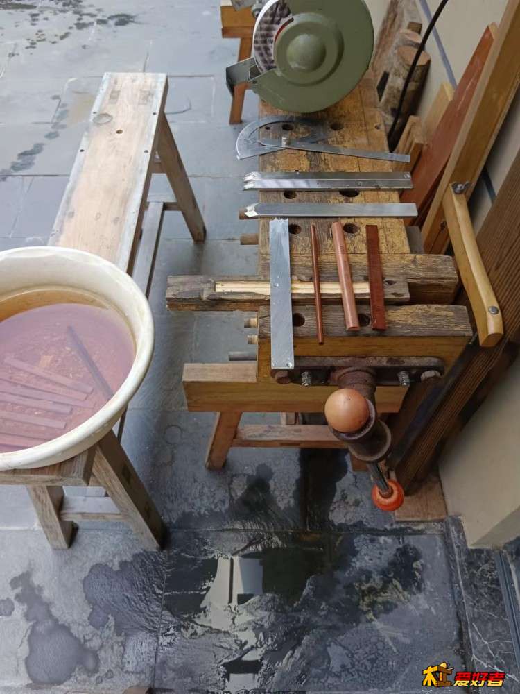3-7-弧形刃部分用各种圆，半圆油石开刃.jpg