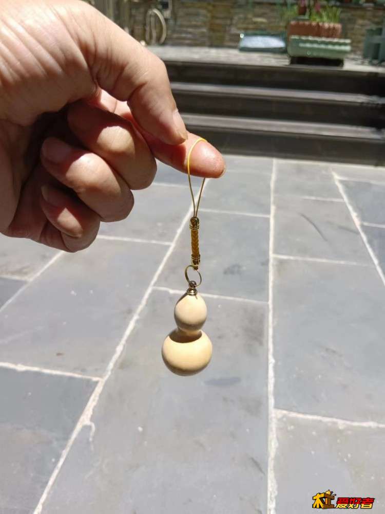 5-3-安好铜葫芦口的手捻葫芦成品.jpg