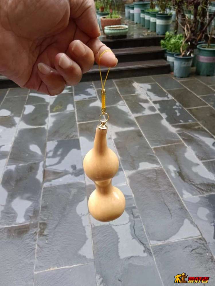 5-4-安好铜葫芦口的酒葫芦成品.jpg