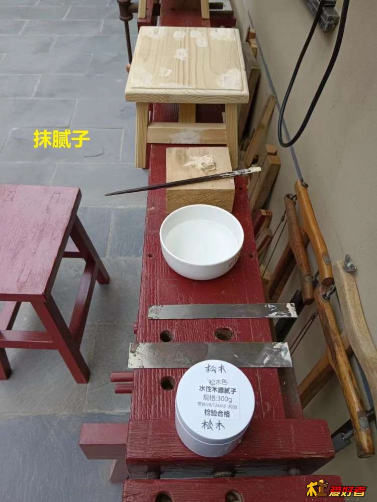 6-1-抹腻子.jpg