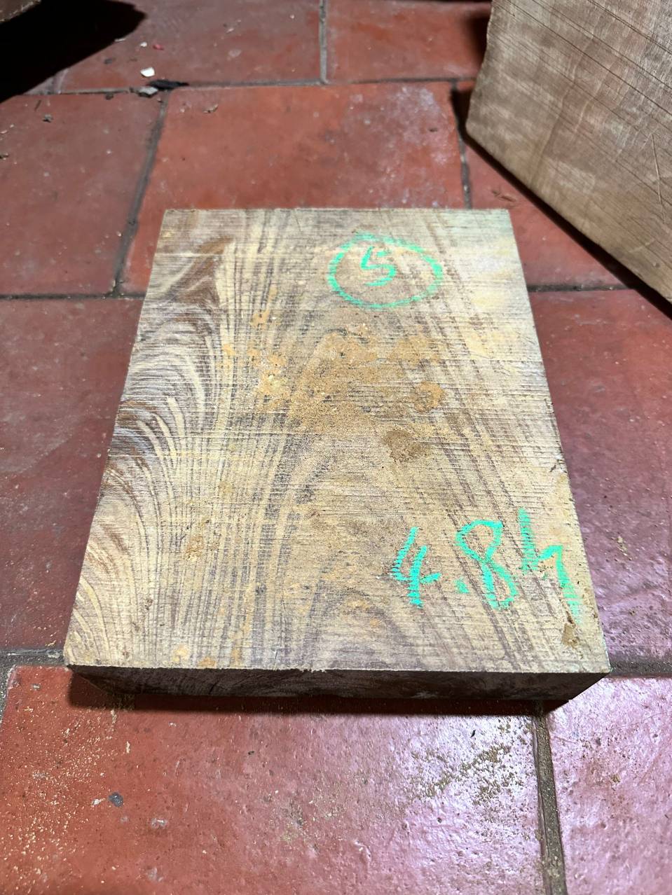 1712322167778516_708.jpg