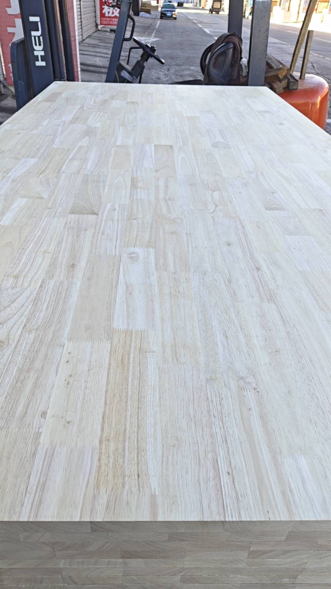 1705847656594872_259.jpg