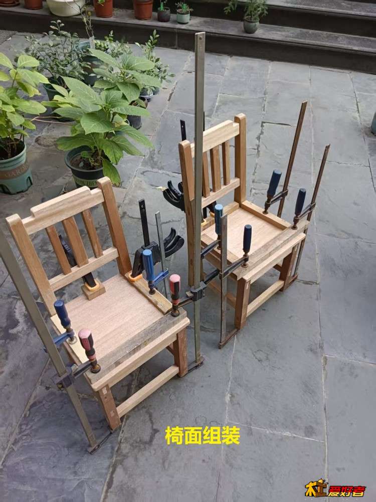 6-2-椅面组装.jpg