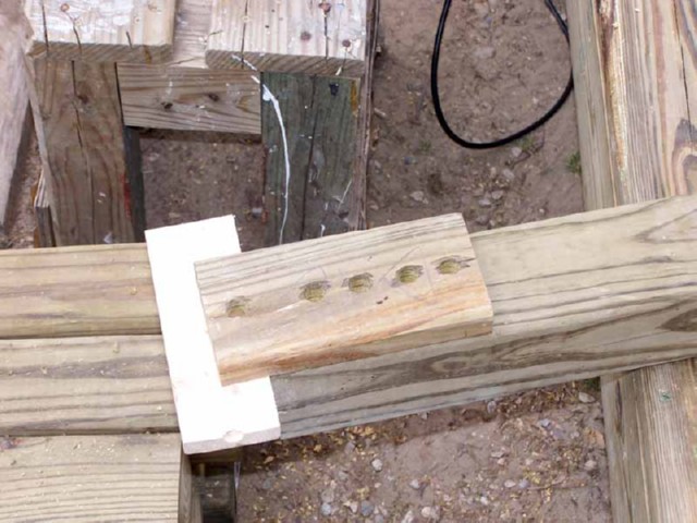 buillding deck 151.JPG