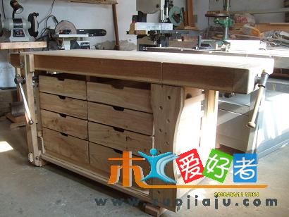 做完的工作台