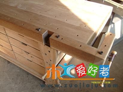 后夹板摇出