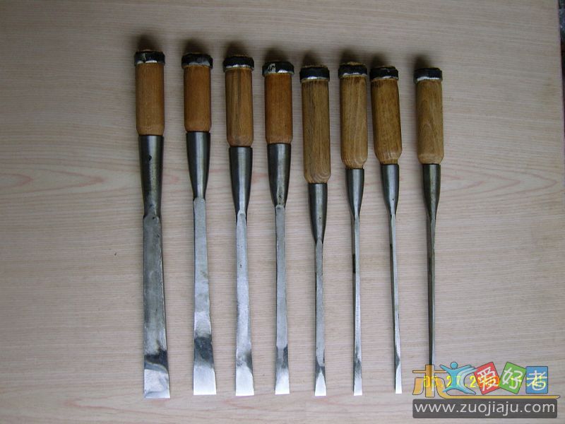 凿子8把，尺寸3、6、8、10、13、16、20、23mm
