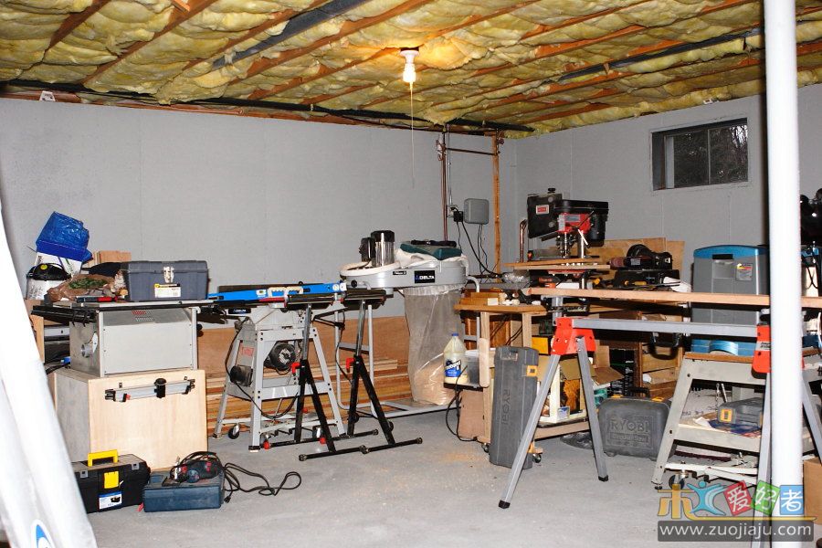 一堆工具
